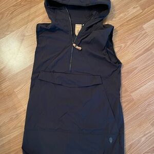 Women's Black Sleeveless Hoodie